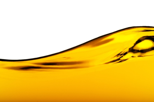 oil liquid wave depicting shared qualities of on-road vs off-road diesel