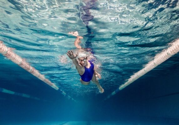 Underwater picture of female swimming